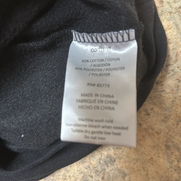 NWOT  O’NEILL  MED. HOODIE - Picture 5 of 5